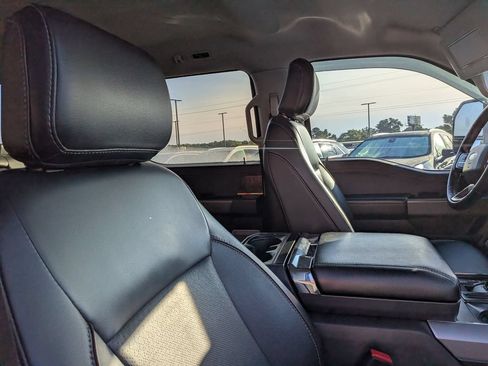Used 2023 Ford F150 Lariat w/ Trailer Tow Package AWD/4WD image 29