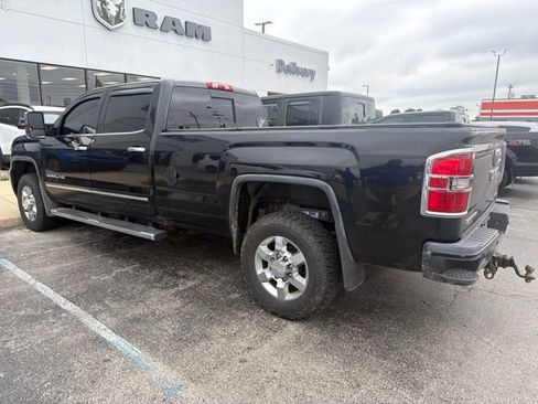 Used 2016 GMC Sierra 3500 Denali w/ Duramax Plus Package AWD/4WD image 3