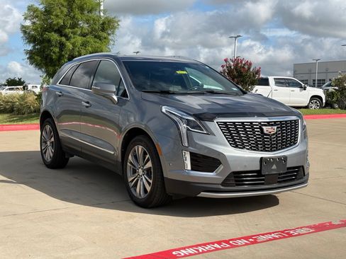 Certified 2022 Cadillac XT5 Premium Luxury w/ Technology Package FWD image 1