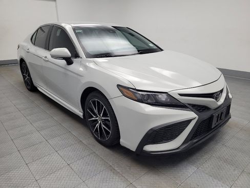 Used 2023 Toyota Camry SE image 13