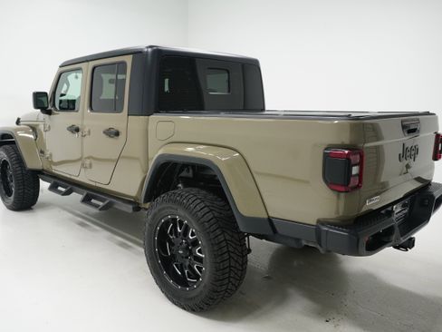 Used 2020 Jeep Gladiator Sport w/ Quick Order Package 24S image 5