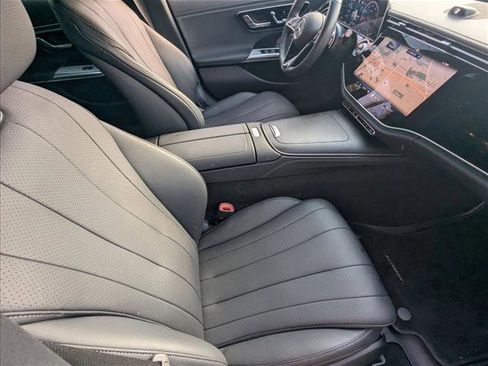 Used 2025 Mercedes-Benz E 450 4MATIC All-Terrain Wagon image 19