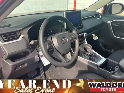 New 2025 Toyota RAV4 LE image 7