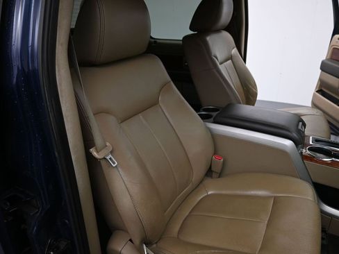 Used 2010 Ford F150 Lariat image 16