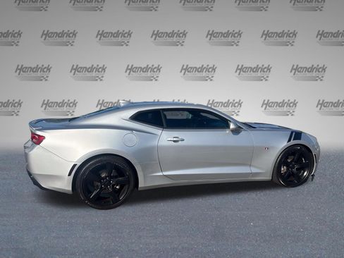 Used 2016 Chevrolet Camaro LT RWD image 11