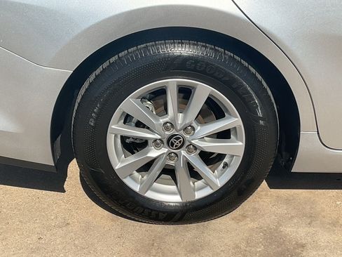 Used 2025 Toyota Camry LE FWD image 7