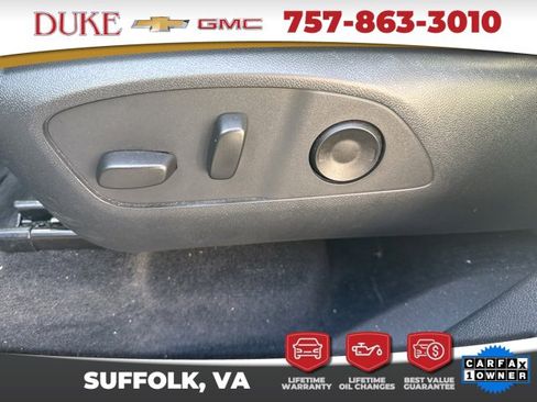 Used 2025 GMC Acadia Elevation image 14