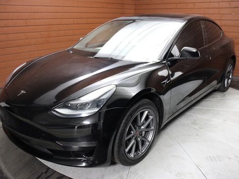 Used 2022 Tesla Model 3 image 5