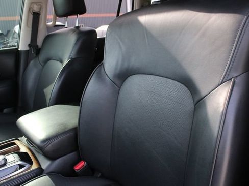 Used 2021 Nissan Armada SL w/ Captain's Chairs Package AWD/4WD image 7