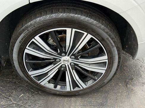 Certified 2023 Volvo XC60 B5 Plus w/ Climate Package image 8