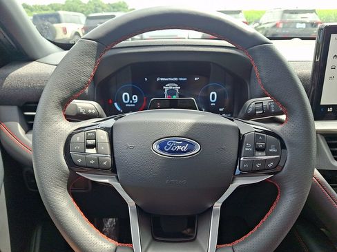 Used 2026 Ford Explorer ST-Line w/ ST-Line Street Pack AWD/4WD image 20