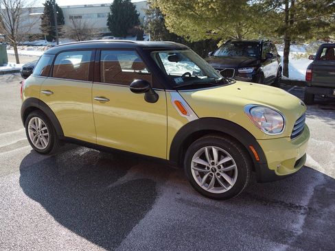Used 2012 MINI Cooper Countryman image 9