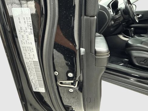 Used 2020 Jeep Compass Latitude w/ Popular Equipment Group FWD image 50