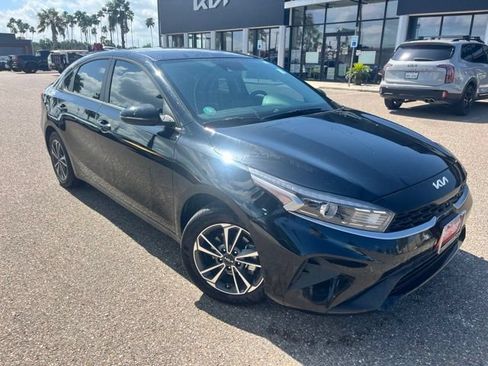 Used 2024 Kia Forte LXS w/ LXS Technology Package FWD image 1