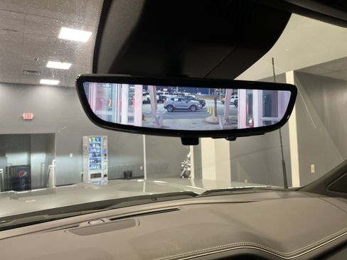 Used 2025 GMC Sierra 2500 Denali Ultimate image 33