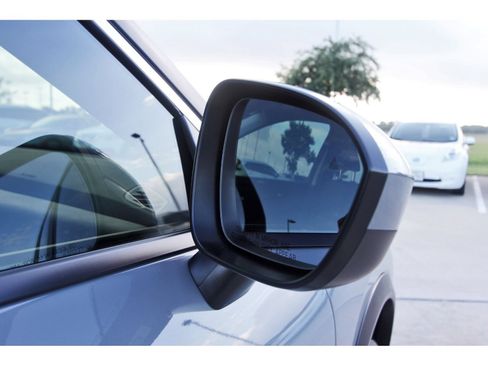 Certified 2026 Nissan Rogue SV FWD image 10