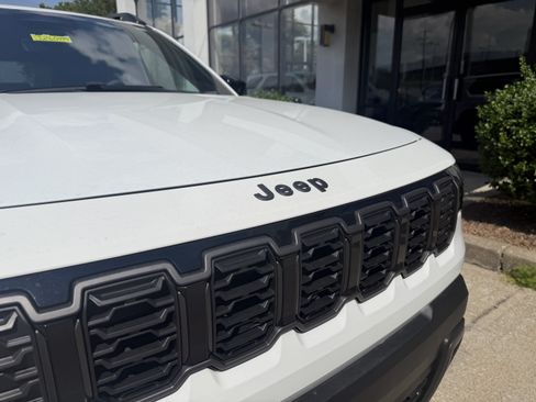 New 2026 Jeep Cherokee Laredo AWD/4WD image 20