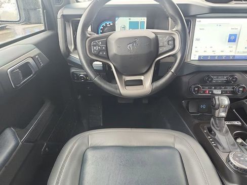 Certified 2024 Ford Bronco Outer Banks AWD/4WD image 10