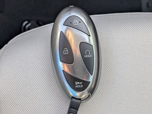 New 2026 Hyundai Tucson SE image 30