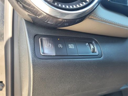 Used 2025 Chevrolet Equinox LT w/ Convenience Package II image 22