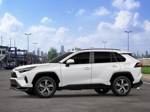 New 2025 Toyota RAV4 SE image 3