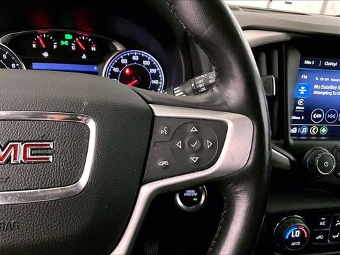 Used 2022 GMC Terrain SLT AWD/4WD image 18