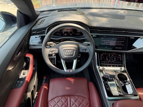 Used 2024 Audi SQ8 Prestige w/ Prestige Package AWD/4WD image 4