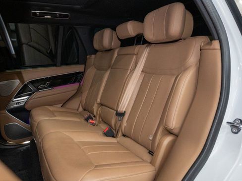 Used 2025 Land Rover Range Rover Autobiography AWD/4WD image 13