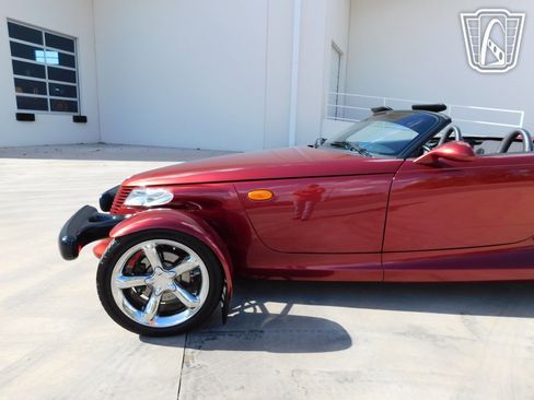 Used 2002 Chrysler Prowler RWD image 10