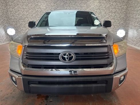 Used 2014 Toyota Tundra SR5 RWD image 2