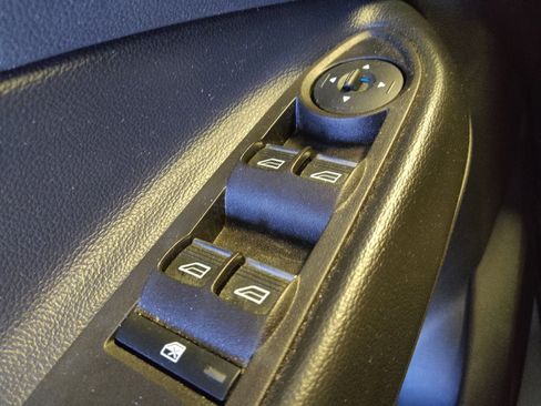 Used 2017 Ford Escape SE w/ SE Leather Comfort Package image 27