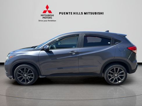 Used 2016 Honda HR-V LX image 8