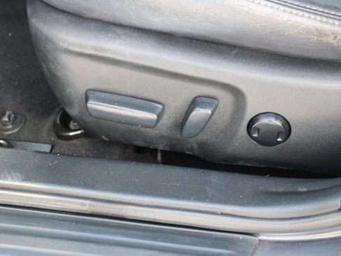 Used 2014 Toyota Camry SE image 12