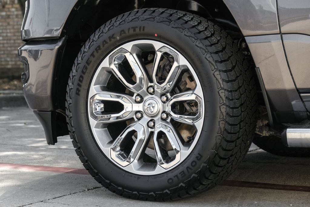 Used 2023 RAM 1500 Laramie AWD/4WD image 70