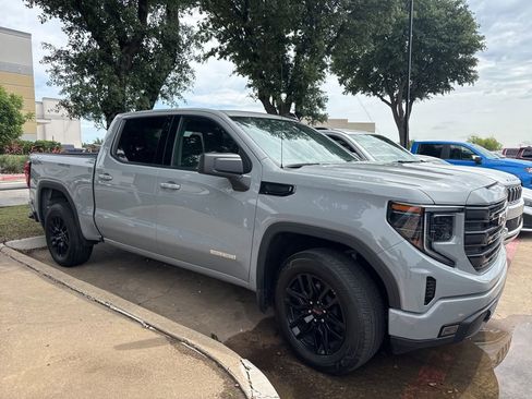 Used 2024 GMC Sierra 1500 Elevation AWD/4WD image 2