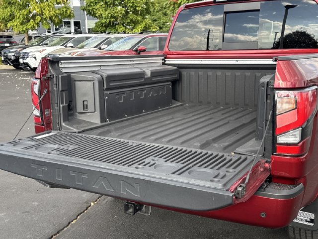 Used 2024 Nissan Titan Platinum Reserve w/ Moonroof Package AWD/4WD image 21