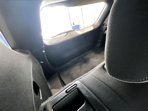 Used 2019 Chevrolet Equinox LS FWD image 17