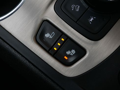 Used 2022 GMC Terrain Denali image 22