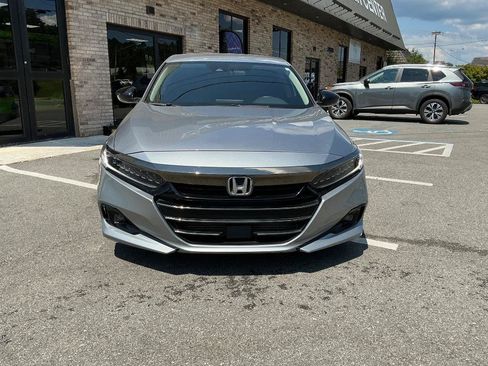 Used 2022 Honda Accord Sport Special Edition image 9