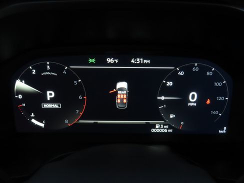 New 2025 Mitsubishi Outlander SE image 11