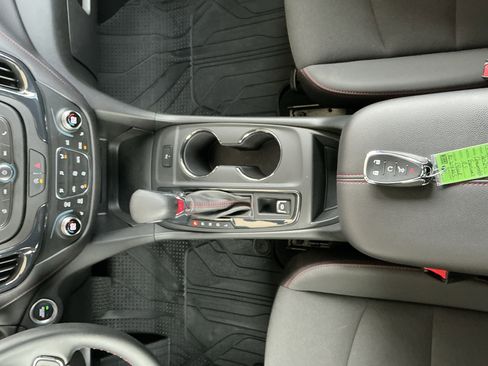 Used 2024 Chevrolet Equinox RS image 11