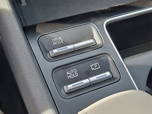 Certified 2024 Hyundai Sonata SEL w/ Convenience Package image 25