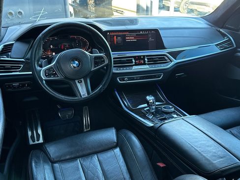 Used 2019 BMW X7 xDrive50i image 2