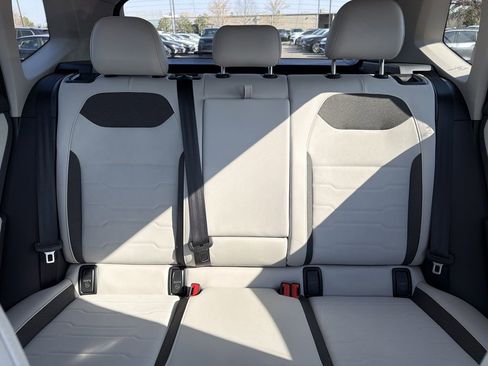 New 2026 Volkswagen Taos SE FWD image 30