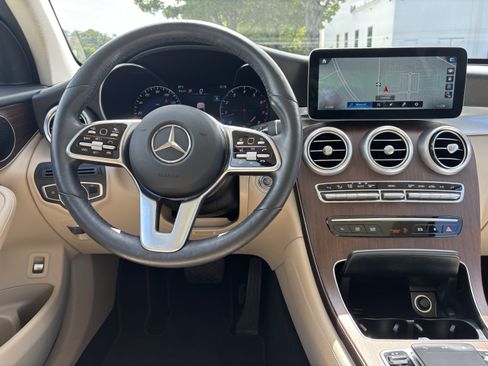 Used 2020 Mercedes-Benz GLC 300 4MATIC image 30