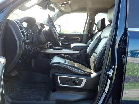 Used 2022 RAM 1500 Laramie AWD/4WD image 13