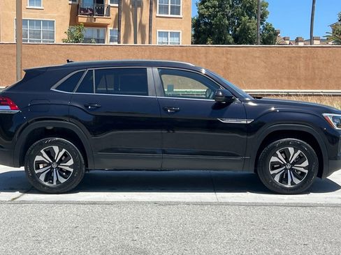 New 2026 Volkswagen Atlas Cross Sport SE AWD/4WD image 3
