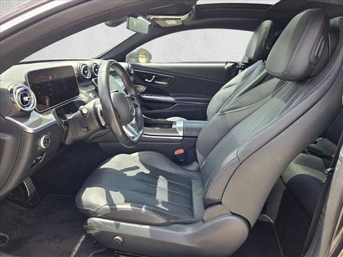 Used 2025 Mercedes-Benz CLE 300 4MATIC Coupe w/ AMG Line image 9