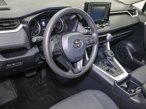 Used 2020 Toyota RAV4 XLE AWD/4WD image 21
