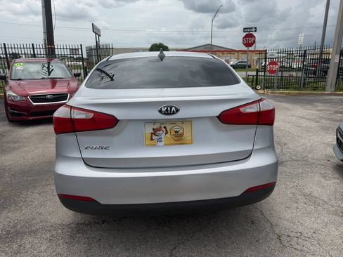 Used 2015 Kia Forte LX w/ Popular Package FWD image 5